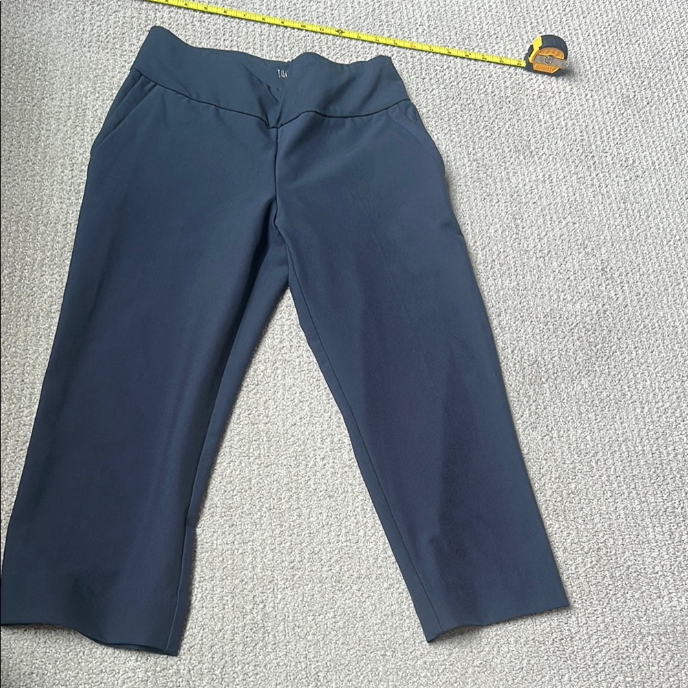 Tail Golf Capris size 4